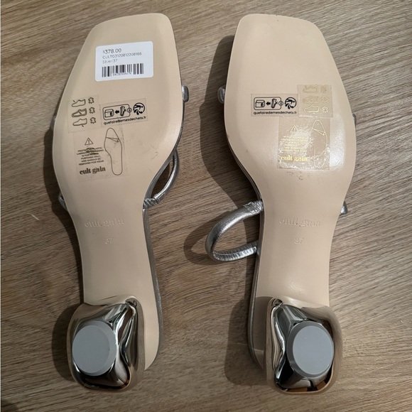NWOT Cult Gaia Lenora Silver Sandals - Picture 8 of 13